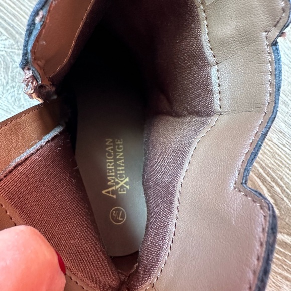 Women’s Brown Ankle Boots, Size 7 1/2 - Picture 12 of 13